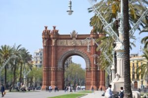 coming barcelona relocation services